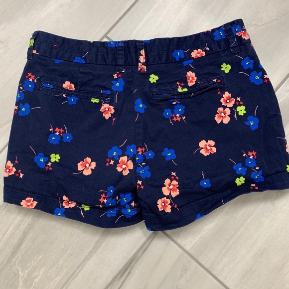 GAP floral short - Picture 2 of 3